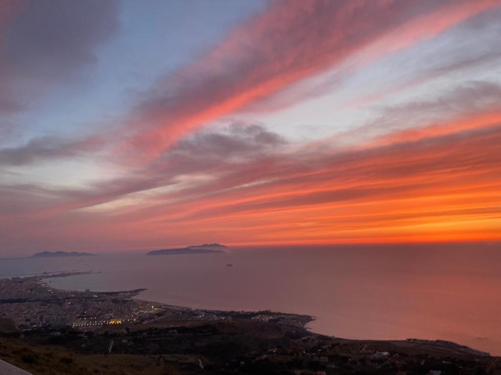 San Francesco 67 - Erice Vetta Apartment ภายนอก รูปภาพ